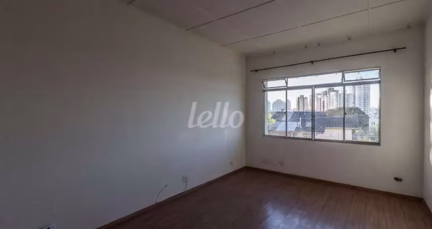 Apartamento com 3 quartos para alugar na Rua Porto Feliz, --, Vila Cláudia, São Paulo