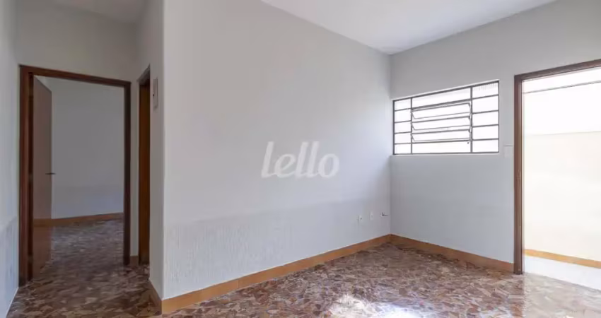 Casa com 1 quarto para alugar na Avenida Ibirapitanga, --, Vila Pires, Santo André