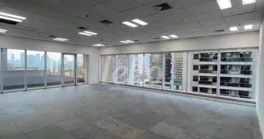 Sala comercial com 3 salas para alugar na Rua Bacaetava, --, Vila Gertrudes, São Paulo