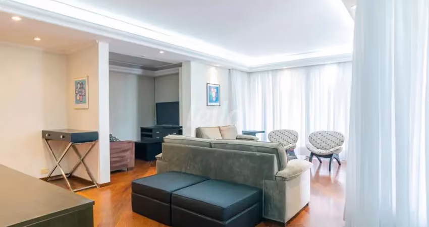 Apartamento com 3 quartos para alugar na Rua Alcino Braga, --, Paraíso, São Paulo