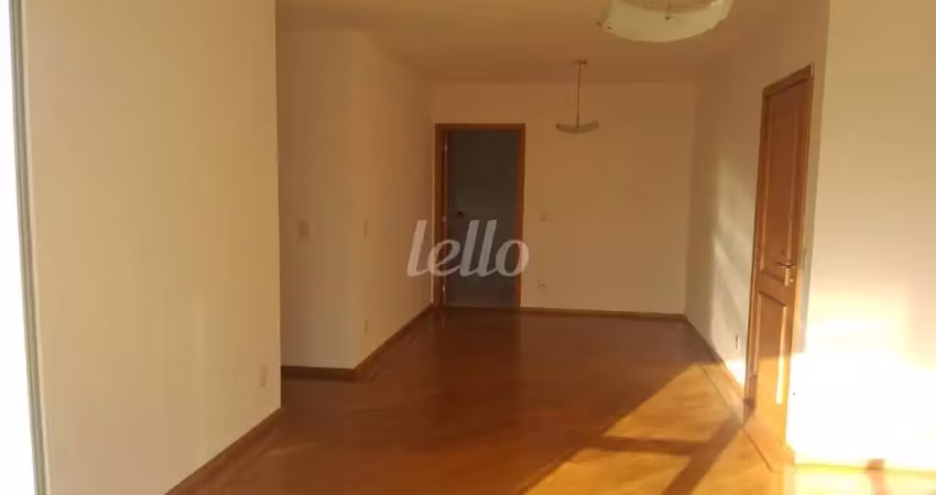 Apartamento com 3 quartos para alugar na Rua Fernandes Moreira, --, Chácara Santo Antônio, São Paulo