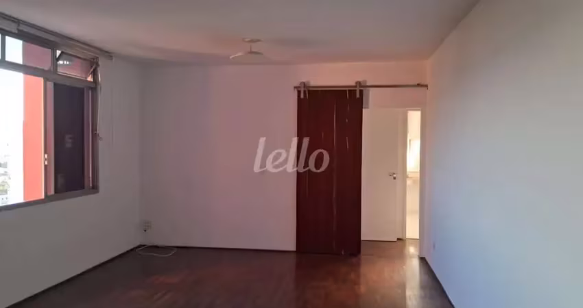 Apartamento com 3 quartos para alugar na Rua Borges de Barros, --, Sumarezinho, São Paulo