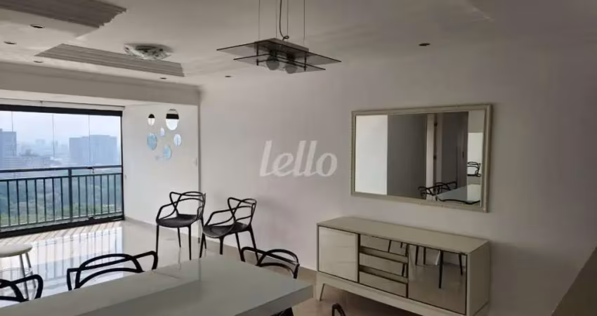 Apartamento com 3 quartos para alugar na Rua Taquari, --, Mooca, São Paulo