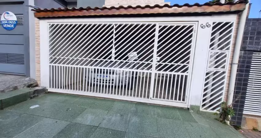 Casa com 3 quartos para alugar na Rua Areia Fina, --, Vila Canero, São Paulo