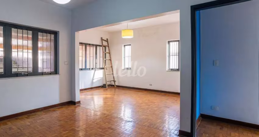 Casa com 2 quartos para alugar na Avenida Álvaro Machado Pedrosa, --, Parada Inglesa, São Paulo