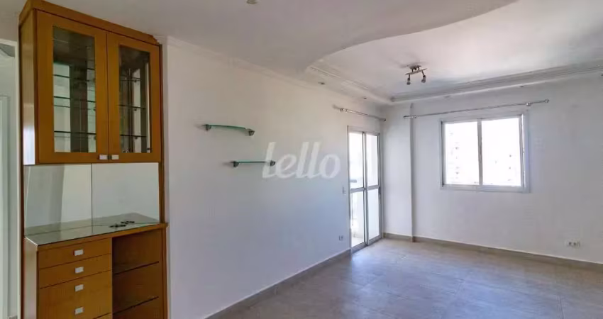 Apartamento com 3 quartos para alugar na Rua dos Capitães Mores, --, Mooca, São Paulo