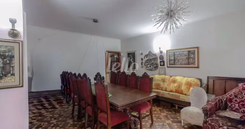 Casa comercial com 1 sala para alugar na Rua Canário, --, Indianópolis, São Paulo