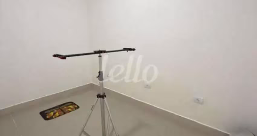 Sala comercial com 1 sala para alugar na Avenida José Antônio de Almeida Amazonas, --, Vila Guiomar, Santo André