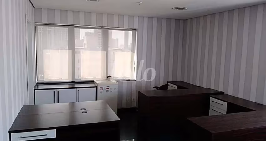 Sala comercial com 2 salas para alugar na Rua Tuiuti, --, Tatuapé, São Paulo