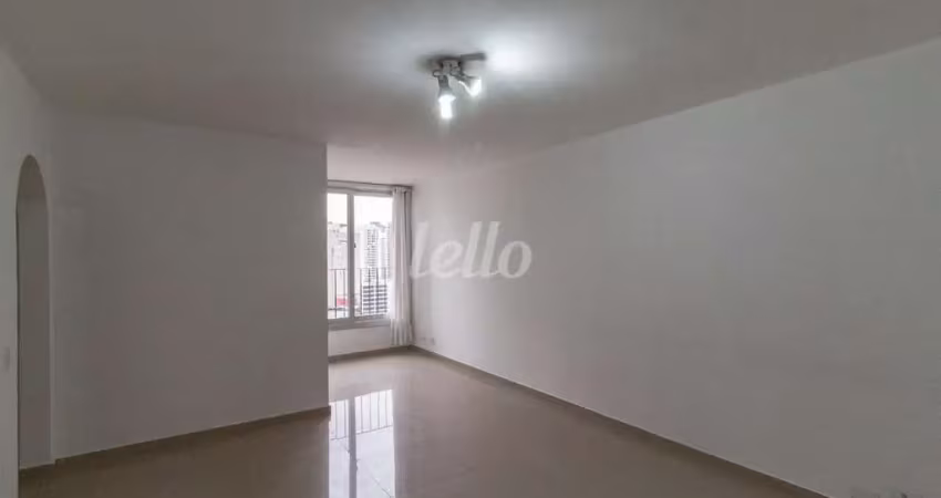 Apartamento com 2 quartos para alugar na Avenida Bem-te-vi, --, Moema, São Paulo
