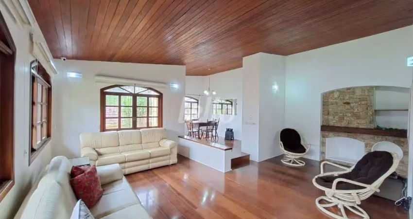 Casa comercial com 3 salas para alugar na Rua Manuel Morais Pontes, --, Vila Albertina, São Paulo