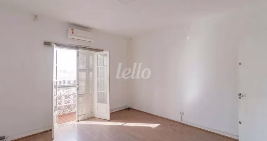 Sala comercial com 3 salas para alugar na Rua Serra de Bragança, --, Vila Gomes Cardim, São Paulo