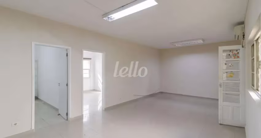 Sala comercial com 4 salas para alugar na Rua Serra de Bragança, --, Vila Gomes Cardim, São Paulo