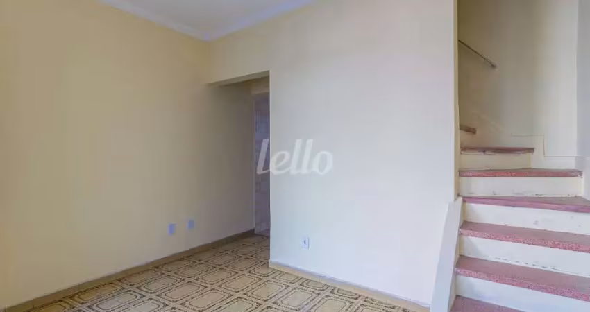 Casa com 2 quartos para alugar na Rua Mesquita, --, Vila Deodoro, São Paulo