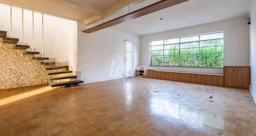 Casa com 4 quartos para alugar na Rua Cuxiponês, --, Vila Anglo Brasileira, São Paulo