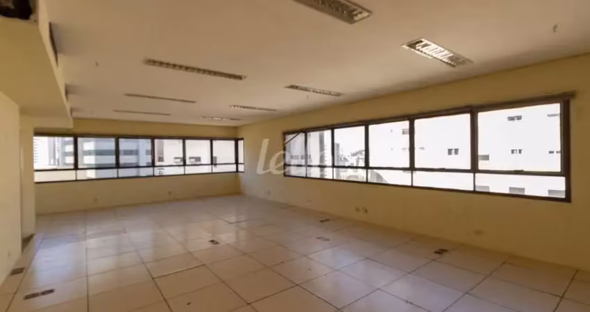 Sala comercial com 1 sala para alugar na Avenida Doutor Luís Rocha Miranda, --, Jabaquara, São Paulo