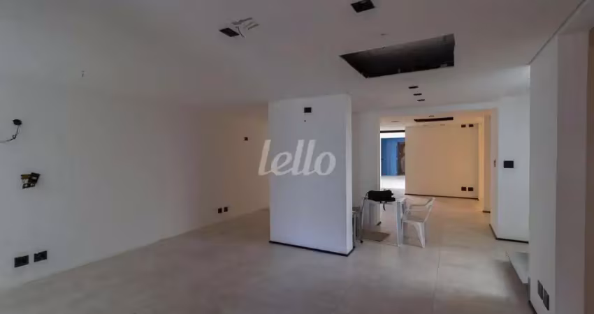 Casa comercial com 5 salas para alugar na Rua Inácio Pereira da Rocha, --, Pinheiros, São Paulo