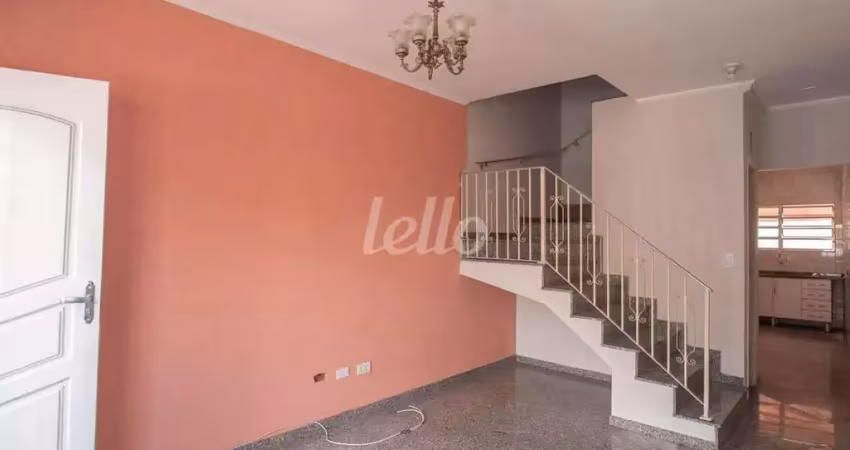 Casa com 2 quartos para alugar na Rua Capricho, --, Vila Nivi, São Paulo