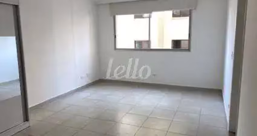 Apartamento com 1 quarto para alugar na Rua Araguari, --, Vila Uberabinha, São Paulo