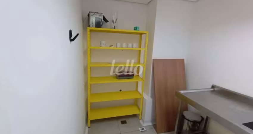 Sala comercial com 18 salas para alugar na Avenida Ipiranga, --, República, São Paulo