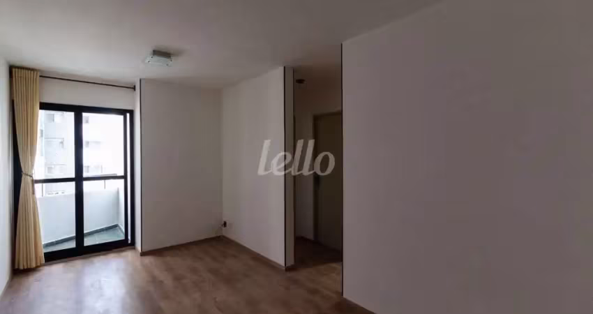 Apartamento com 3 quartos para alugar na Rua Vilela, --, Tatuapé, São Paulo