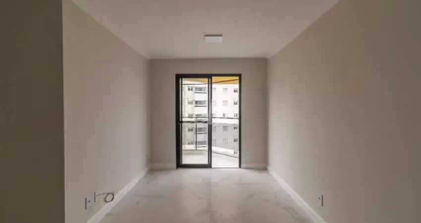 Apartamento com 3 quartos para alugar na Rua Jaboticabal, --, Vila Bertioga, São Paulo