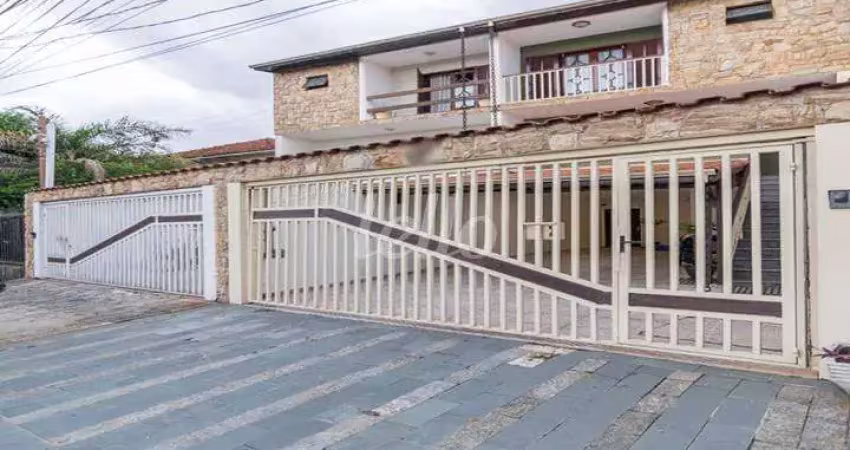 Casa com 3 quartos para alugar na Rua Ribeirão Preto, --, Olímpico, São Caetano do Sul