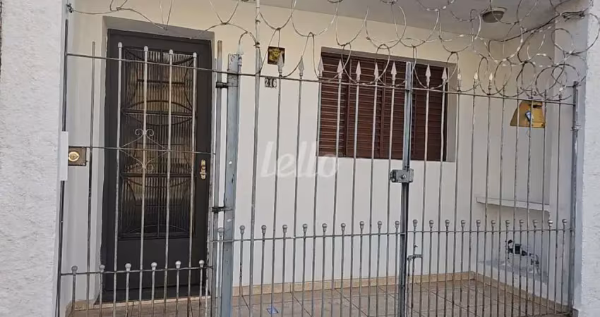 Casa com 2 quartos para alugar na Rua Parnaíba Paoliello, --, Jardim Oriental, São Paulo