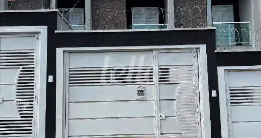 Casa com 3 quartos para alugar na Rua José Macedo, --, Vila Macedopolis, São Paulo