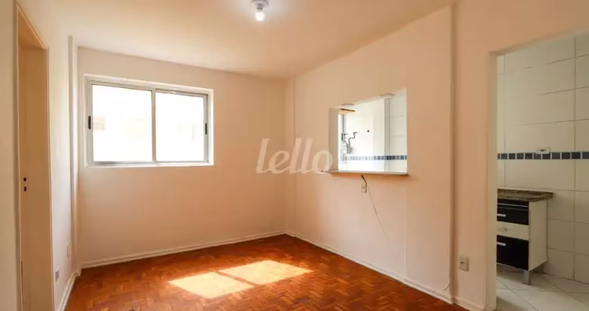 Apartamento com 2 quartos para alugar na Avenida Celso Garcia, --, Tatuapé, São Paulo