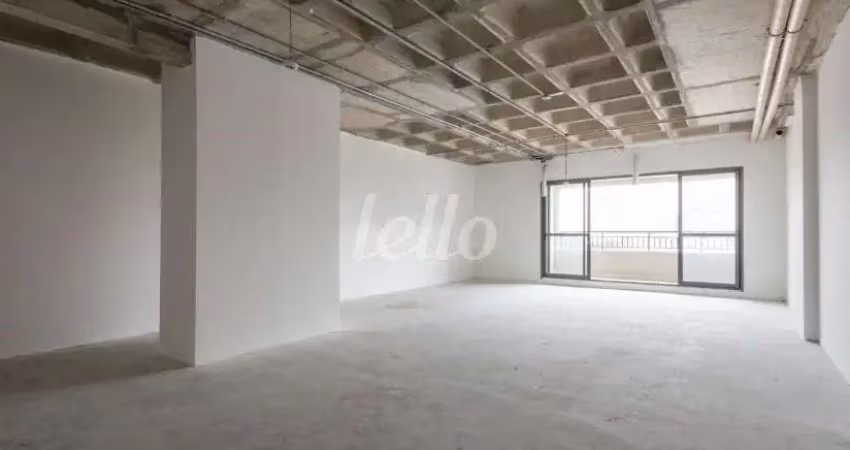 Sala comercial com 1 sala para alugar na Rua Padre Adelino, --, Quarta Parada, São Paulo