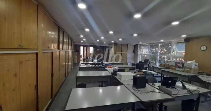Sala comercial com 3 salas para alugar na Rua Doutor Albuquerque Lins, --, Centro, Santo André