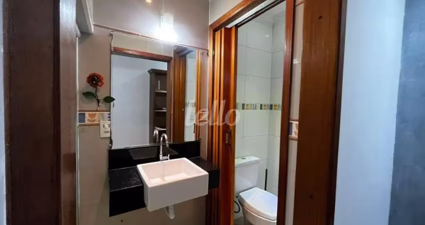 Casa comercial com 4 salas para alugar na Rua Francisco Floriano Rodrigues, --, Jardim Itapeva, São Paulo