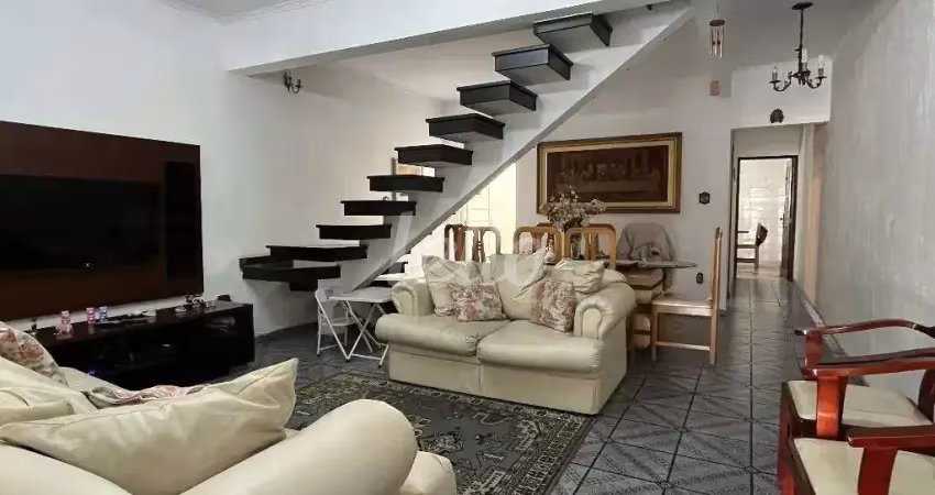 Casa com 3 quartos para alugar na Rua Arafura, --, Jardim do Mar, São Bernardo do Campo