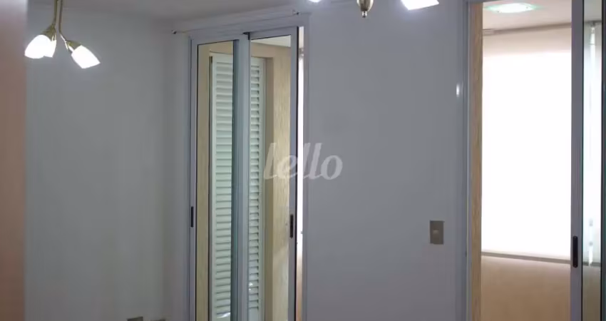 Apartamento com 3 quartos para alugar na Rua Padre Francisco João de Azevedo, --, Vila Romero, São Paulo