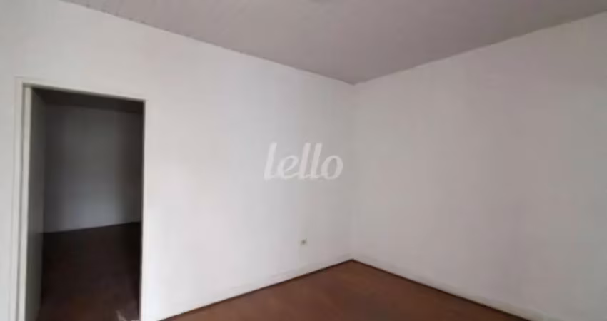 Casa com 2 quartos para alugar na Rua Doutor Mário Vicente, --, Vila Dom Pedro I, São Paulo