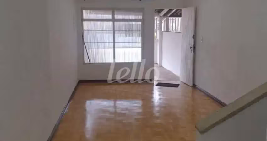 Casa com 2 quartos para alugar na Rua Belchior de Ordas, --, Vila Leonor, São Paulo