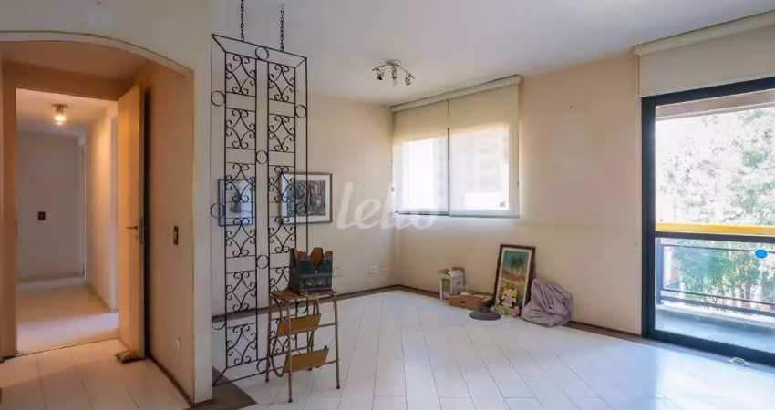 Apartamento com 2 quartos para alugar na Rua Cristiano Viana, --, Cerqueira César, São Paulo