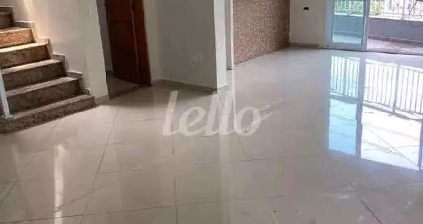 Casa com 3 quartos para alugar na Rua Gregório Fonseca, --, Centro, Santo André