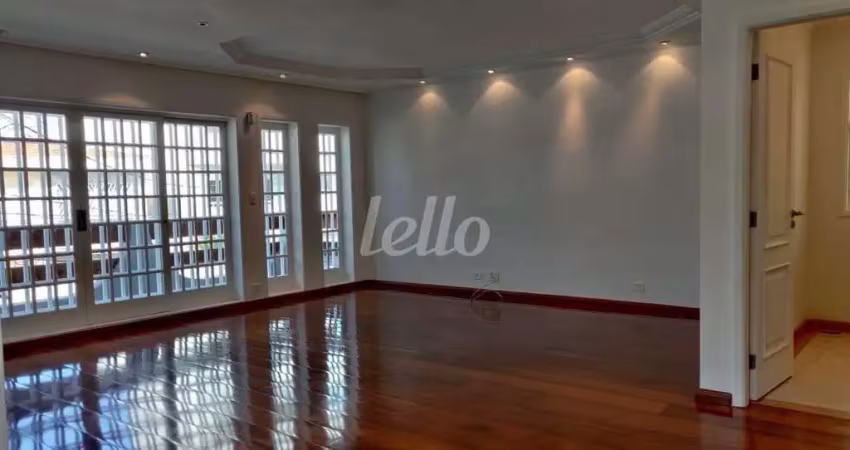 Casa com 4 quartos para alugar na Rua Duque A'osta, --, Vila Mussolini, São Bernardo do Campo