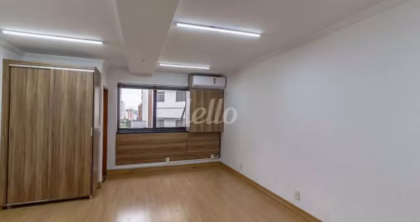 Sala comercial com 1 sala para alugar na Rua Padre Estevão Pernet, --, Vila Gomes Cardim, São Paulo