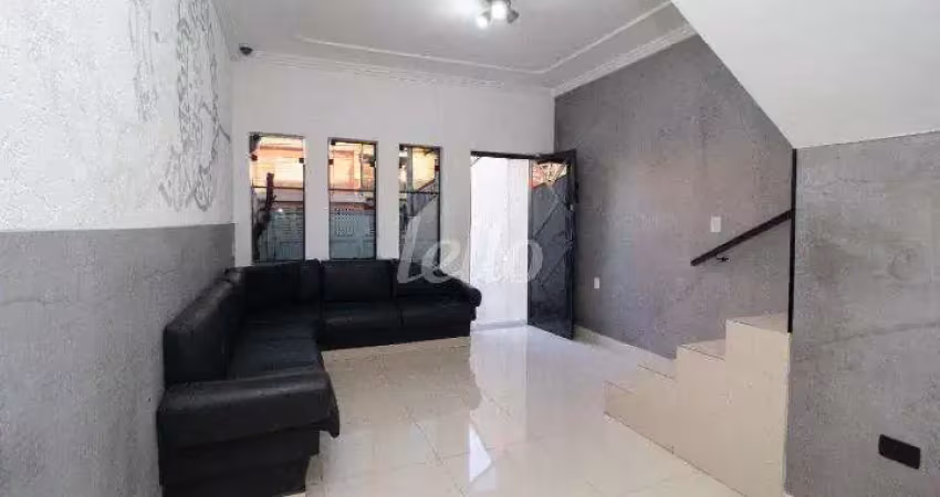 Casa comercial com 5 salas para alugar na Rua Melvin Jones, --, Vila Bastos, Santo André