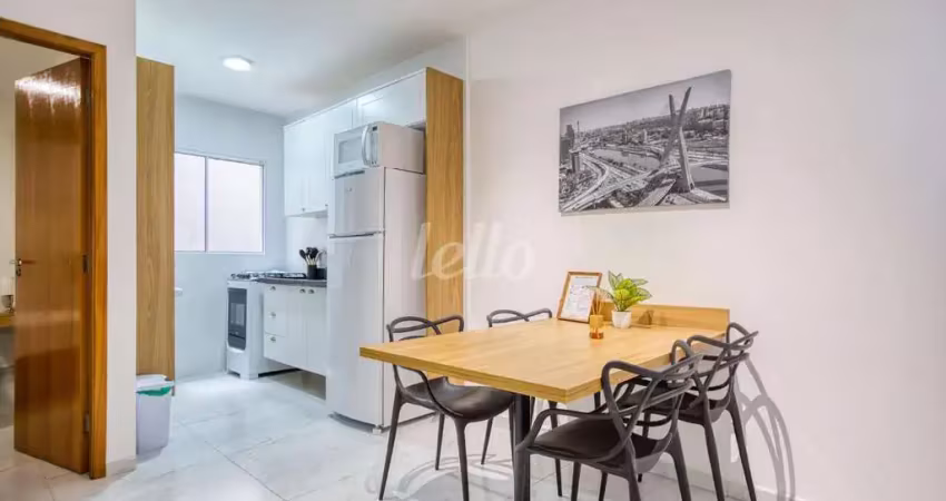 Apartamento com 2 quartos para alugar na Rua Solidônio Leite, --, Vila Ivone, São Paulo
