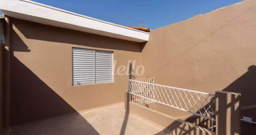 Casa com 3 quartos para alugar na Rua Ibicarai, --, Parque Vitória, São Paulo