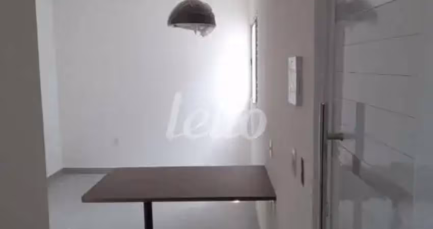 Kitnet / Stúdio para alugar na Rua Sol, --, Vila Assunção, Santo André