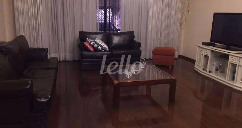 Casa comercial com 2 salas à venda na Rua Pero Nunes, 164, Chácara Santo Antônio, São Paulo