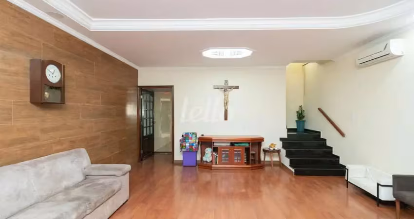 Casa com 4 quartos à venda na Rua Ilhota, 49, Vila Carrão, São Paulo