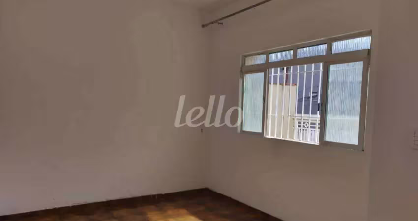 Casa com 2 quartos à venda na Rua Imbocuí, 371, Vila Moreira, São Paulo