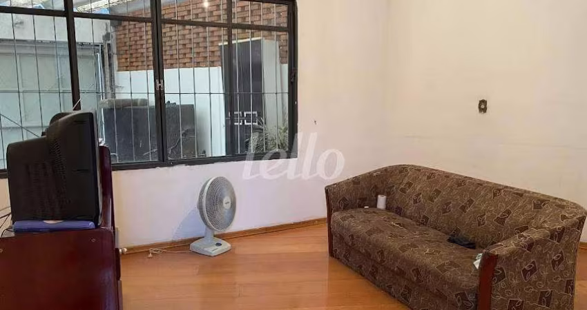 Casa com 2 quartos à venda na Rua Neves Paulista, 219, Vila Mazzei, São Paulo