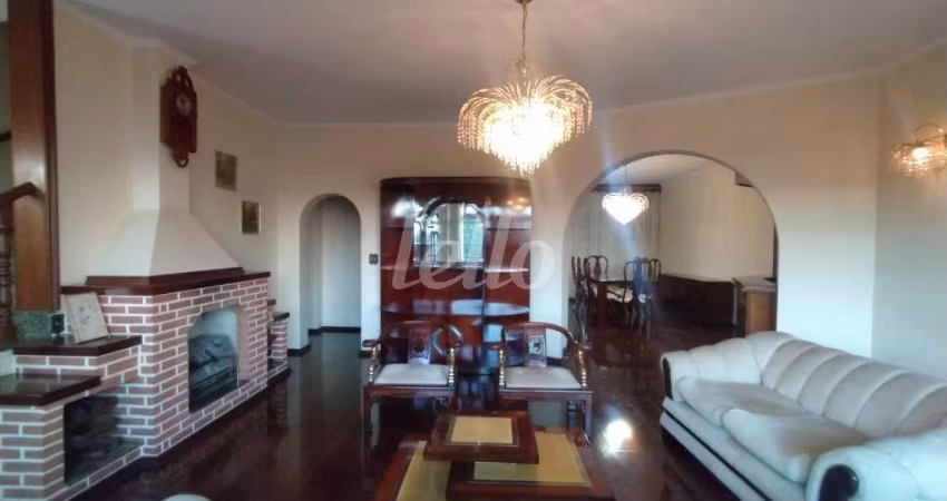 Casa comercial com 5 salas à venda na Rua Almir de Carvalho, 234, Vila Albertina, São Paulo